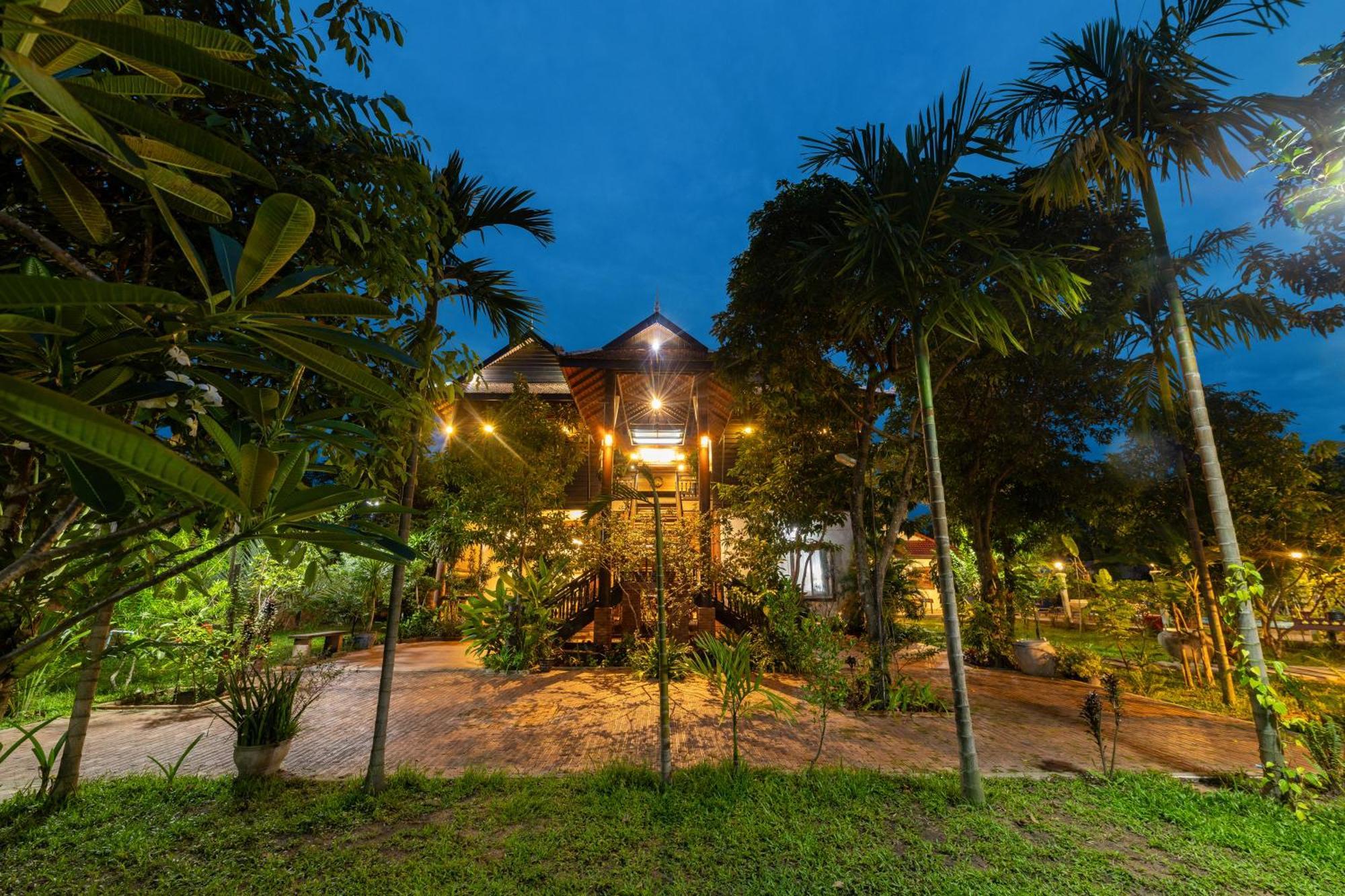 Atoh'S Maison Ciudad de Siem Riep Exterior foto
