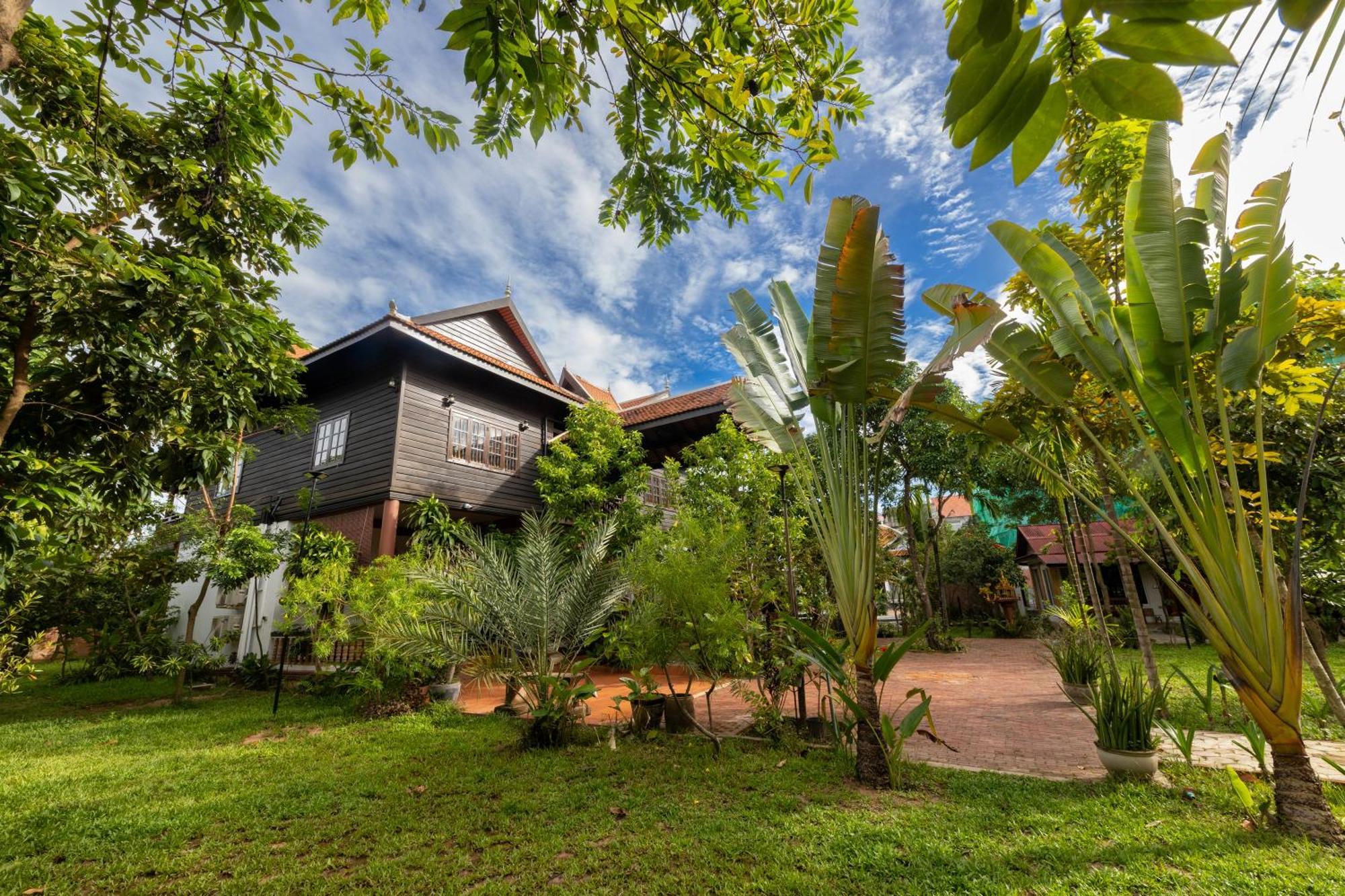 Atoh'S Maison Ciudad de Siem Riep Exterior foto