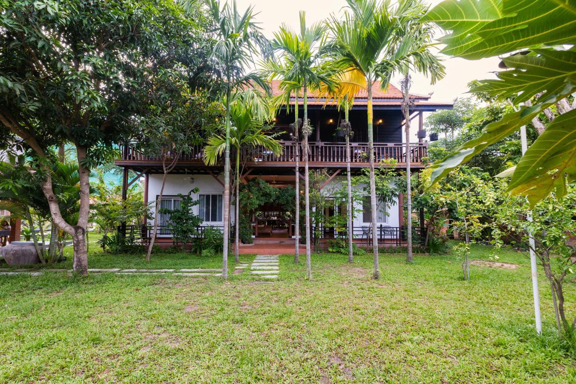 Atoh'S Maison Ciudad de Siem Riep Exterior foto